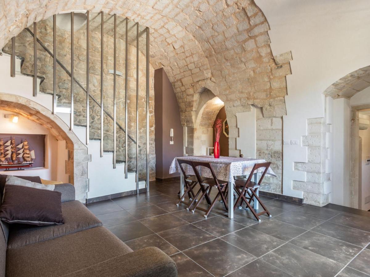Vintage Holiday Home In Ragusa Ibla With Balcony Luaran gambar